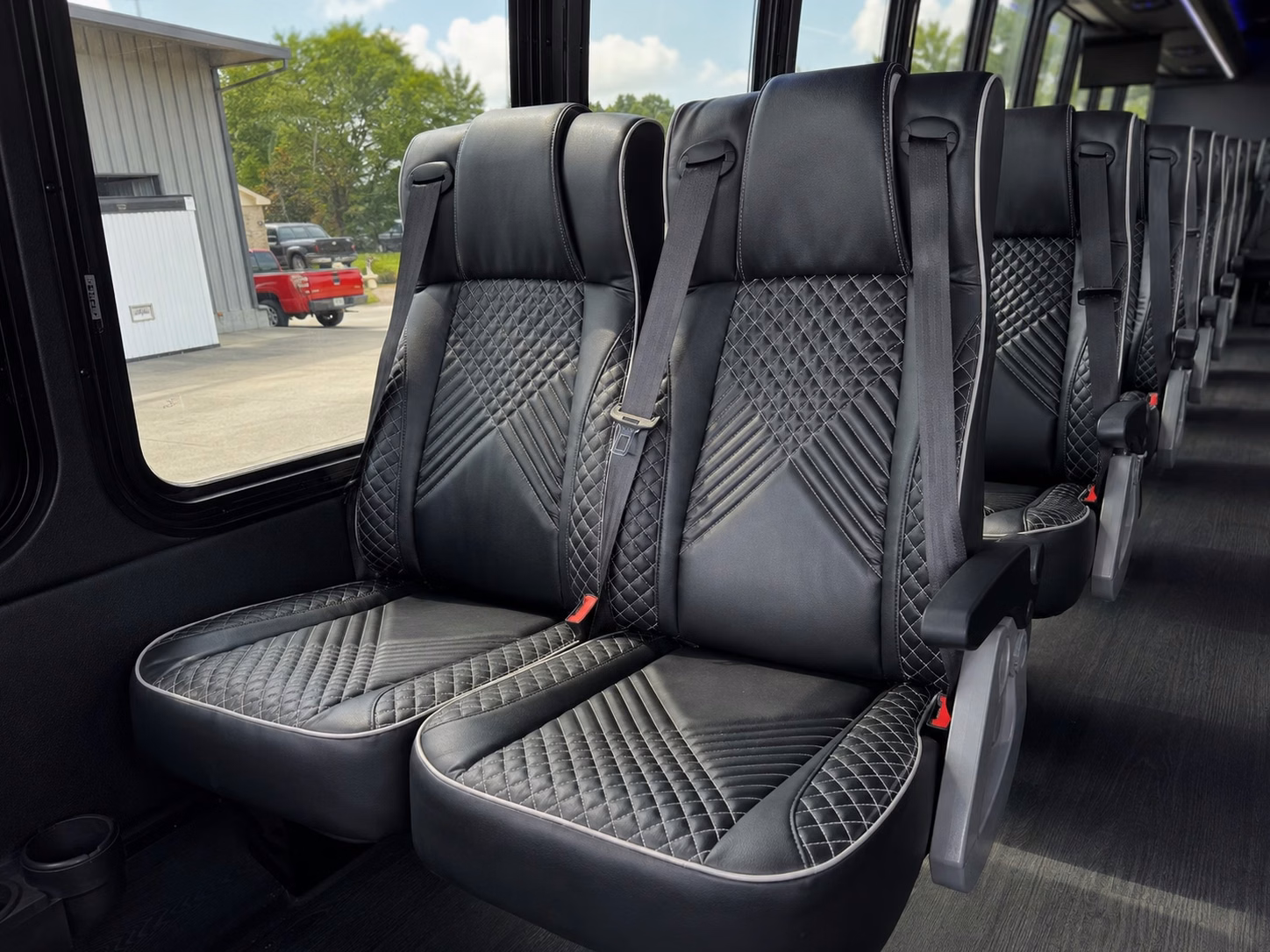 charter bus rentals for wichita zoo and outdoor education field trips