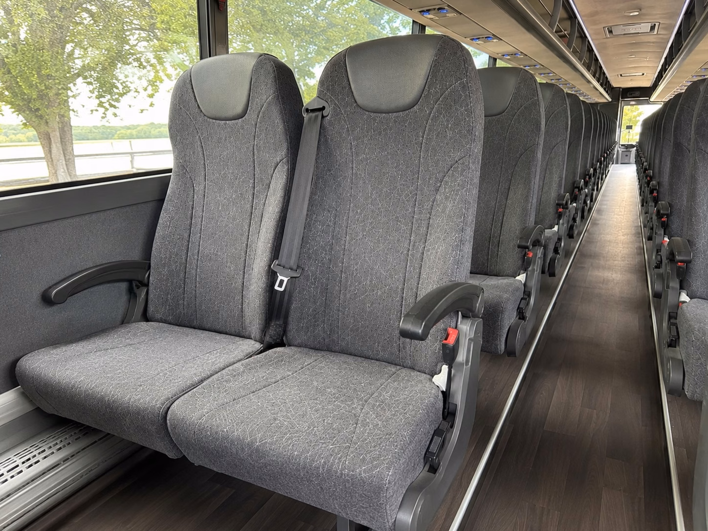 charterbusrentalwichitaks com connects you to wichita thunder hockey transportation